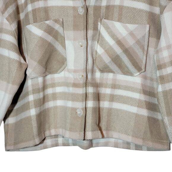 Francesca's Lydia Cropped Plaid Shacket Tan Cream Fall Winter Layering Jacket L - Picture 6 of 15